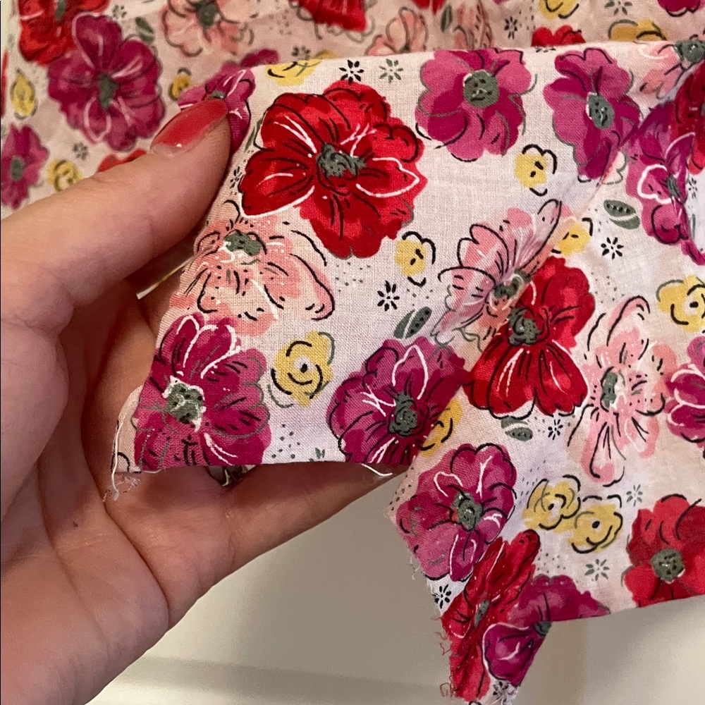Floral Sleeveless Romper - Picture 4 of 5